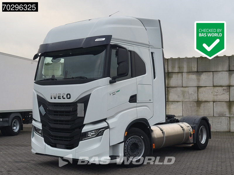 Iveco S-Way S-Way 4X2 LNG! Retarder 2X Tanks - Dragbil: bild 1 Iveco S-Way S-Way 4X2 LNG! Retarder 2X Tanks - Dragbil: bild 1