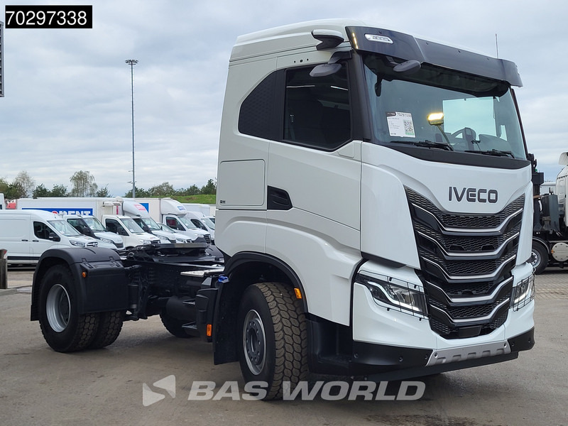 Iveco X-Way 500 4X2 NEW! Retarder Big-Axle Standklima MirrorCam Navi LED ACC Euro 6 - Dragbil: bild 3 Iveco X-Way 500 4X2 NEW! Retarder Big-Axle Standklima MirrorCam Navi LED ACC Euro 6 - Dragbil: bild 3