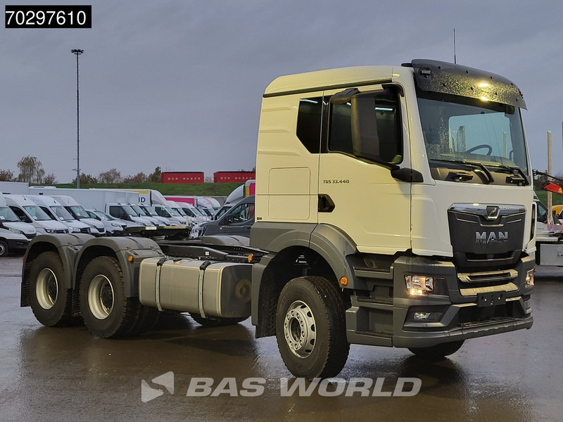 MAN TGS 33.440 6X4 NEW! TN Manual Full-Steel Big-Axle Drumbrakes Euro 2 - Dragbil: bild 3 MAN TGS 33.440 6X4 NEW! TN Manual Full-Steel Big-Axle Drumbrakes Euro 2 - Dragbil: bild 3