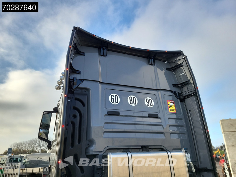 MAN TGX 18.520 4X2 Individual Lion S! New Hydrauliks GX Retarder Full-Air 2x Tanks Navi LED ACC Euro 6 - Dragbil: bild 5 MAN TGX 18.520 4X2 Individual Lion S! New Hydrauliks GX Retarder Full-Air 2x Tanks Navi LED ACC Euro 6 - Dragbil: bild 5