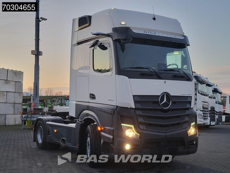 Mercedes-Benz Actros 1845 4X2 GigaSpace Retarder MirrorCam Navi Euro 6 - Dragbil: bild 3 Mercedes-Benz Actros 1845 4X2 GigaSpace Retarder MirrorCam Navi Euro 6 - Dragbil: bild 3