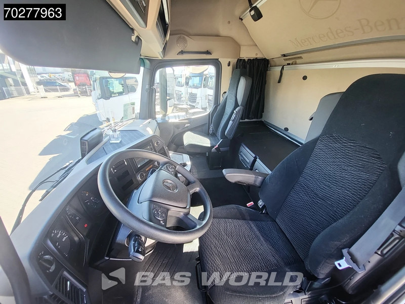 Dragbil Mercedes-Benz Actros 1851 Actros 4X2 BigSpace 2x Tanks: bild 17 Dragbil Mercedes-Benz Actros 1851 Actros 4X2 BigSpace 2x Tanks: bild 17