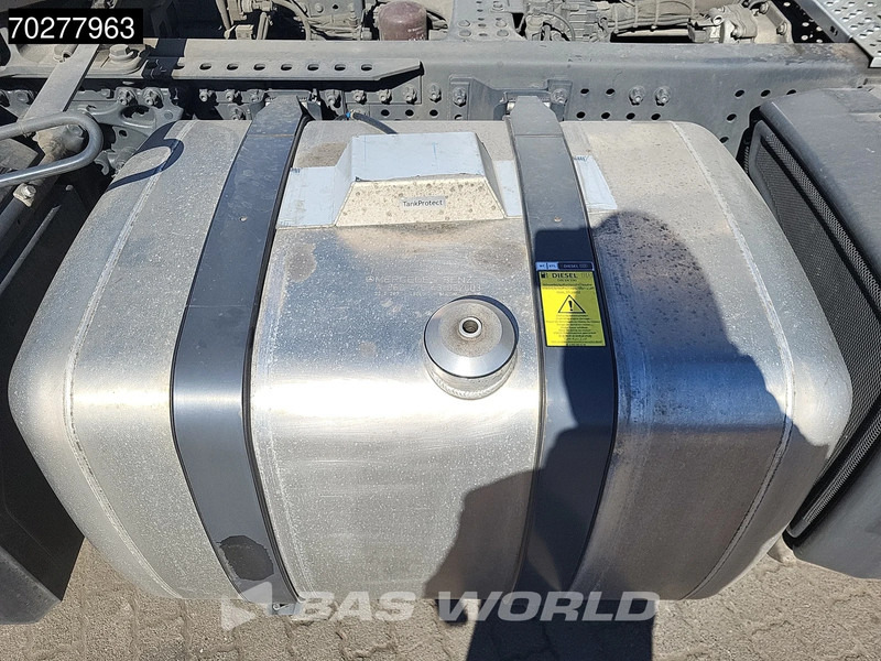 Dragbil Mercedes-Benz Actros 1851 Actros 4X2 BigSpace 2x Tanks: bild 6 Dragbil Mercedes-Benz Actros 1851 Actros 4X2 BigSpace 2x Tanks: bild 6