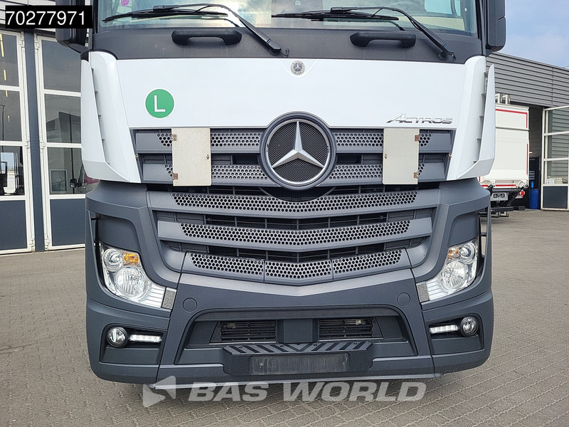 Dragbil Mercedes-Benz Actros 1851 Actros 4X2 BigSpace 2x Tanks: bild 8
