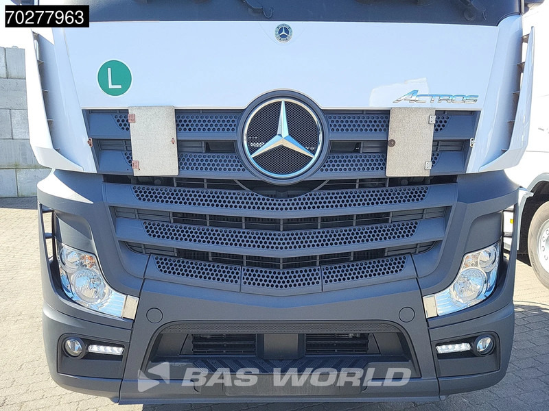 Dragbil Mercedes-Benz Actros 1851 Actros 4X2 BigSpace 2x Tanks: bild 14 Dragbil Mercedes-Benz Actros 1851 Actros 4X2 BigSpace 2x Tanks: bild 14