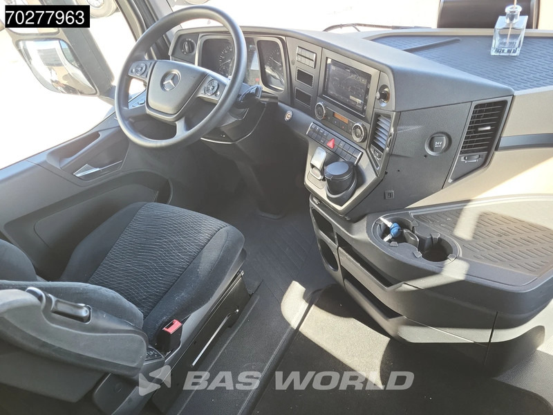 Dragbil Mercedes-Benz Actros 1851 Actros 4X2 BigSpace 2x Tanks: bild 16 Dragbil Mercedes-Benz Actros 1851 Actros 4X2 BigSpace 2x Tanks: bild 16