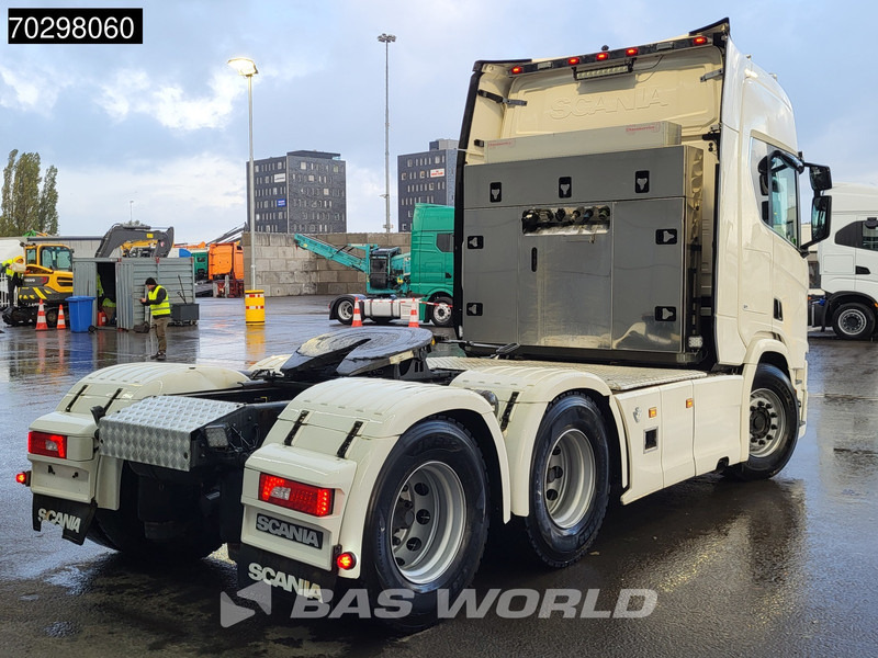 Scania R650 R 6X4 Full-Air! Retarder ACC Hydraulik Leder Navi Euro 6 - Dragbil: bild 5 Scania R650 R 6X4 Full-Air! Retarder ACC Hydraulik Leder Navi Euro 6 - Dragbil: bild 5
