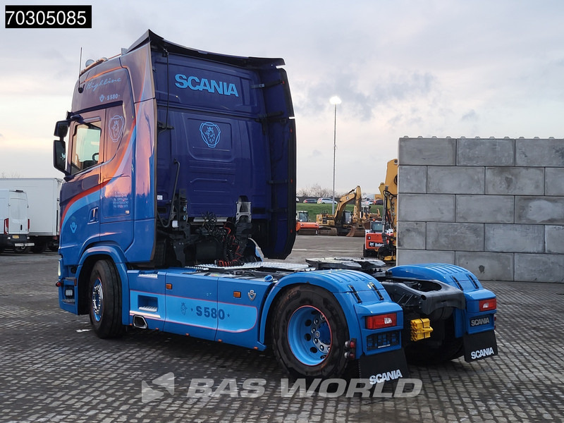 Scania S580 S 4X2 Full-Air Retarder 2xTanks Standklima Leder - Dragbil: bild 2 Scania S580 S 4X2 Full-Air Retarder 2xTanks Standklima Leder - Dragbil: bild 2