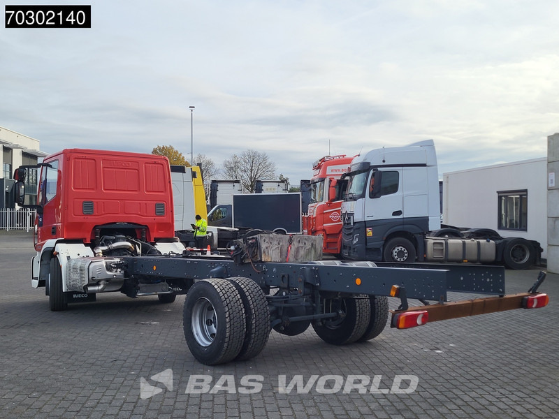 Iveco Eurocargo 160E320 4X2 NEW! 16T chassis 2016 production Euro 6 - Chassi lastbil: bild 2 Iveco Eurocargo 160E320 4X2 NEW! 16T chassis 2016 production Euro 6 - Chassi lastbil: bild 2