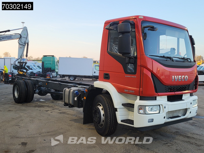 Iveco Eurocargo 180E320 4X2 NEW! 18T chassis 2017 production Euro 6 - Chassi lastbil: bild 3 Iveco Eurocargo 180E320 4X2 NEW! 18T chassis 2017 production Euro 6 - Chassi lastbil: bild 3