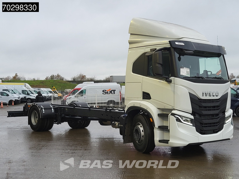 Iveco S-WAY 340 4X2 NEW! Chassis Automatic LED ACC Euro 6 - Chassi lastbil: bild 5 Iveco S-WAY 340 4X2 NEW! Chassis Automatic LED ACC Euro 6 - Chassi lastbil: bild 5