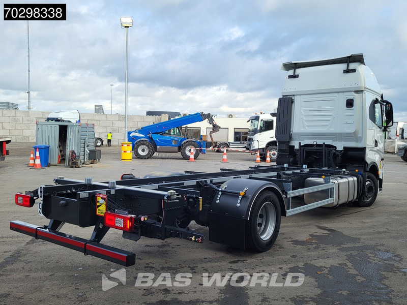 Iveco S-Way 460 4X2 NEW !! BDF Automatic Full air ACC Led Euro 6 - Containerbil/ Växelflak lastbil: bild 5 Iveco S-Way 460 4X2 NEW !! BDF Automatic Full air ACC Led Euro 6 - Containerbil/ Växelflak lastbil: bild 5