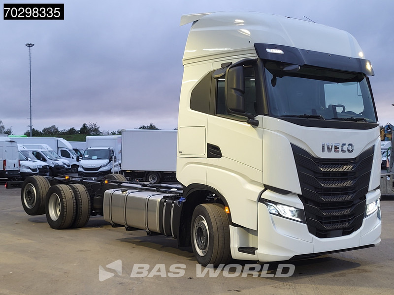 Iveco S-Way 530 6X2 NEW chassis! Retarder Standairco Lift+Steering-Axle Automatic LED ACC Euro 6 - Chassi lastbil: bild 3 Iveco S-Way 530 6X2 NEW chassis! Retarder Standairco Lift+Steering-Axle Automatic LED ACC Euro 6 - Chassi lastbil: bild 3