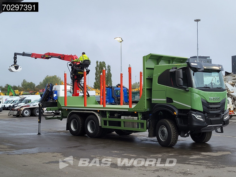 Iveco T-Way 450 6X6 UNUSED! Palfinger Q150Z Crane Retarder Holztransport Big-Axle LED Euro 6 - Timmerbil, Kranbil: bild 3 Iveco T-Way 450 6X6 UNUSED! Palfinger Q150Z Crane Retarder Holztransport Big-Axle LED Euro 6 - Timmerbil, Kranbil: bild 3