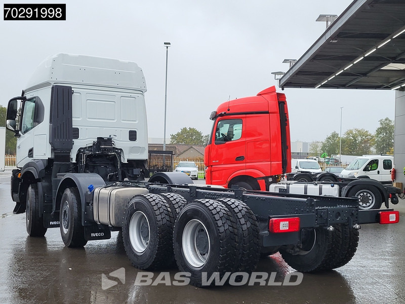 Iveco T-Way 510 8X4 NEW! Retarder Steelsuspension Big-Axle LED Euro 6 - Chassi lastbil: bild 2 Iveco T-Way 510 8X4 NEW! Retarder Steelsuspension Big-Axle LED Euro 6 - Chassi lastbil: bild 2