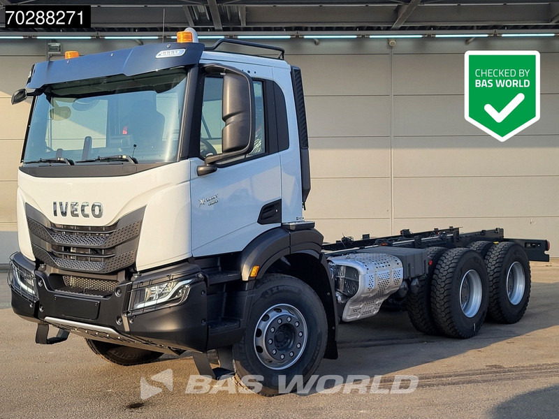 Iveco X-Way 460 6X4 New! Retarder Steelsuspension Big-Axle Navi Euro 6 - Chassi lastbil: bild 1 Iveco X-Way 460 6X4 New! Retarder Steelsuspension Big-Axle Navi Euro 6 - Chassi lastbil: bild 1