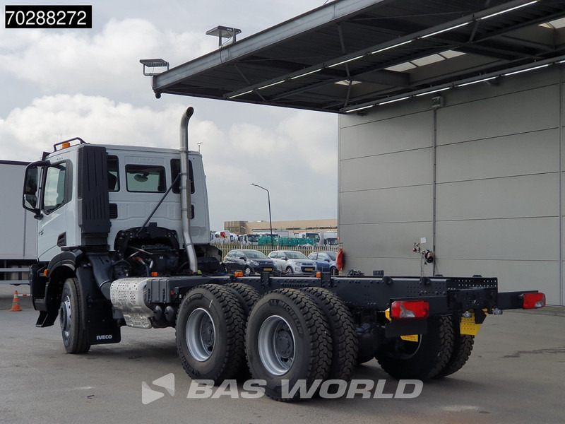 Iveco X-Way 460 6X4 New! Retarder steelsuspension Big-Axle Automatic Navi Euro 6 - Chassi lastbil: bild 2 Iveco X-Way 460 6X4 New! Retarder steelsuspension Big-Axle Automatic Navi Euro 6 - Chassi lastbil: bild 2