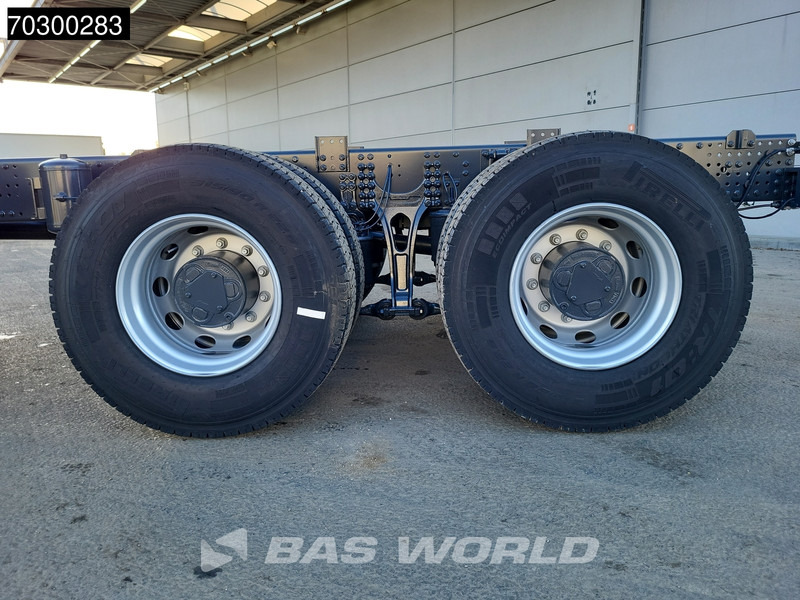 Leasa Iveco X-Way 500 X-Way 6X4 NEW 6x4 chassis Sleepercab Rear Air suspension Automatic Euro 6 Iveco X-Way 500 X-Way 6X4 NEW 6x4 chassis Sleepercab Rear Air suspension Automatic Euro 6: bild 11 Leasa Iveco X-Way 500 X-Way 6X4 NEW 6x4 chassis Sleepercab Rear Air suspension Automatic Euro 6 Iveco X-Way 500 X-Way 6X4 NEW 6x4 chassis Sleepercab Rear Air suspension Automatic Euro 6: bild 11