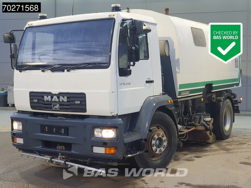 MAN LE 15.250 4X2 Eurovoirie Sweeper Manual Steelsuspension Euro 3 - Sopmaskin: bild 1 MAN LE 15.250 4X2 Eurovoirie Sweeper Manual Steelsuspension Euro 3 - Sopmaskin: bild 1