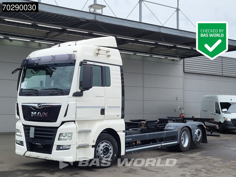 MAN TGX 26.460 6X2 BDF Liftaxle Automatic Retarder ACC Euro 6 - Containerbil/ Växelflak lastbil: bild 1 MAN TGX 26.460 6X2 BDF Liftaxle Automatic Retarder ACC Euro 6 - Containerbil/ Växelflak lastbil: bild 1