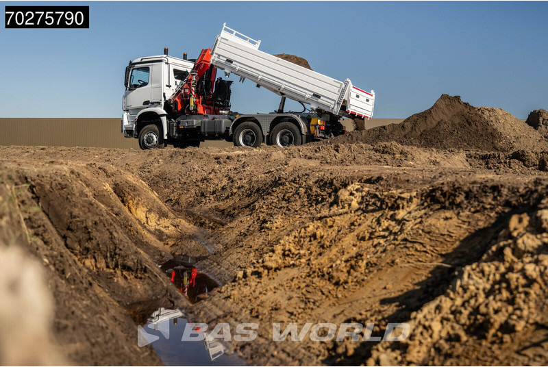 Ny Tippbil lastbil, Kranbil Mercedes-Benz Arocs 3348 6X6 Full Steel Retarder Fassi 25T/M Crane Kran Euro 6: bild 19