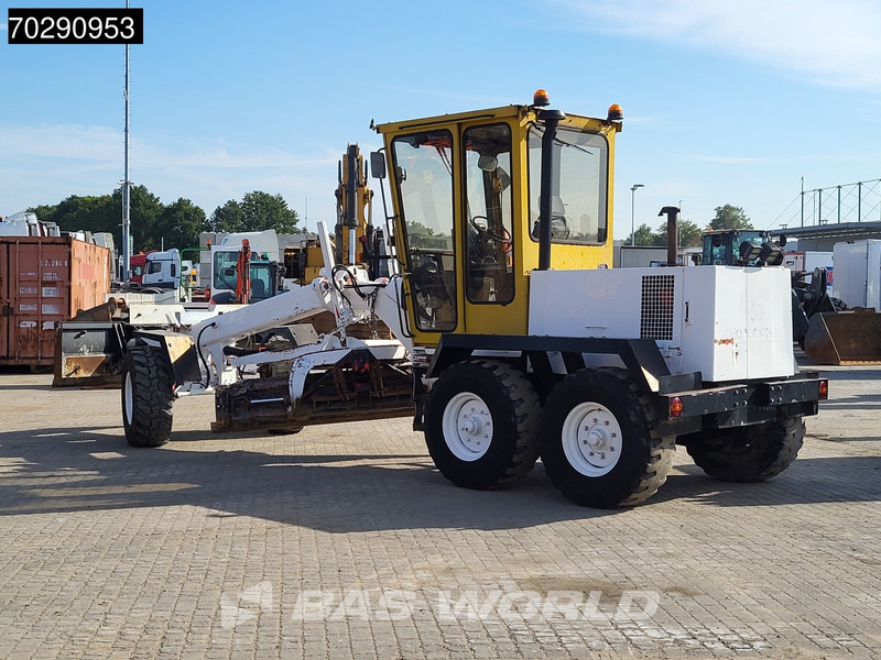 O & K F106 ENGINE PROBLEMS - NOT DRIVABLE - Väghyvel: bild 2 O & K F106 ENGINE PROBLEMS - NOT DRIVABLE - Väghyvel: bild 2