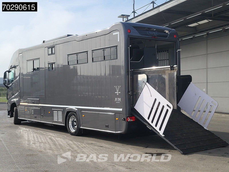 Volvo FH 420 FH 4X2 NL-Truck STX Horse truck + Living 4 Horses Navi ACC Euro 6 - Hästbuss: bild 2 Volvo FH 420 FH 4X2 NL-Truck STX Horse truck + Living 4 Horses Navi ACC Euro 6 - Hästbuss: bild 2