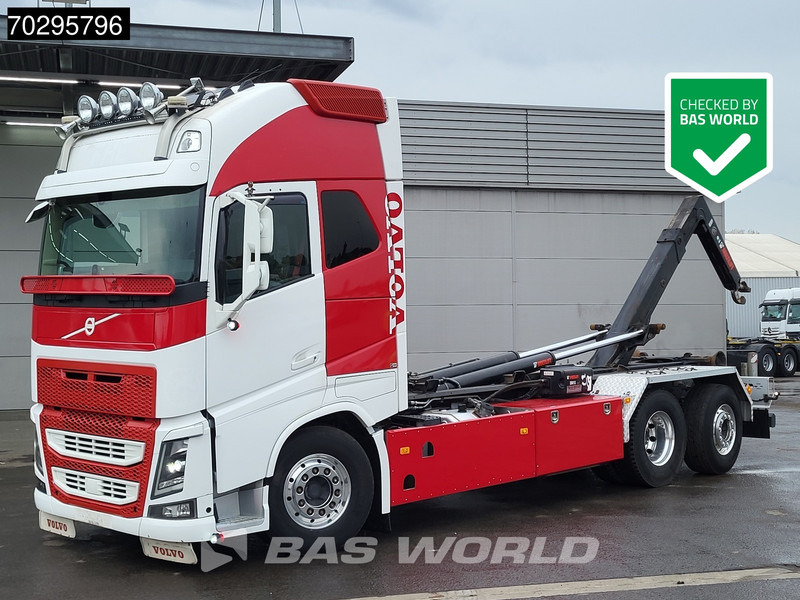 Volvo FH16 750 FH16 6X2 HIAB Multilift XR21S61 Hooklift Lift+steering Axle Automatic Euro 6 - Lastväxlare lastbil: bild 1 Volvo FH16 750 FH16 6X2 HIAB Multilift XR21S61 Hooklift Lift+steering Axle Automatic Euro 6 - Lastväxlare lastbil: bild 1