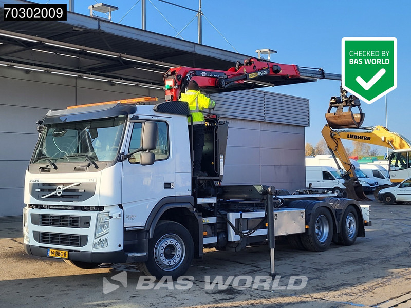 Volvo FM 330 FM 6X2 Palfinger Epsilon Z-Crane VDL Hook Lift+Steering Axle - Lastväxlare lastbil, Kranbil: bild 1 Volvo FM 330 FM 6X2 Palfinger Epsilon Z-Crane VDL Hook Lift+Steering Axle - Lastväxlare lastbil, Kranbil: bild 1