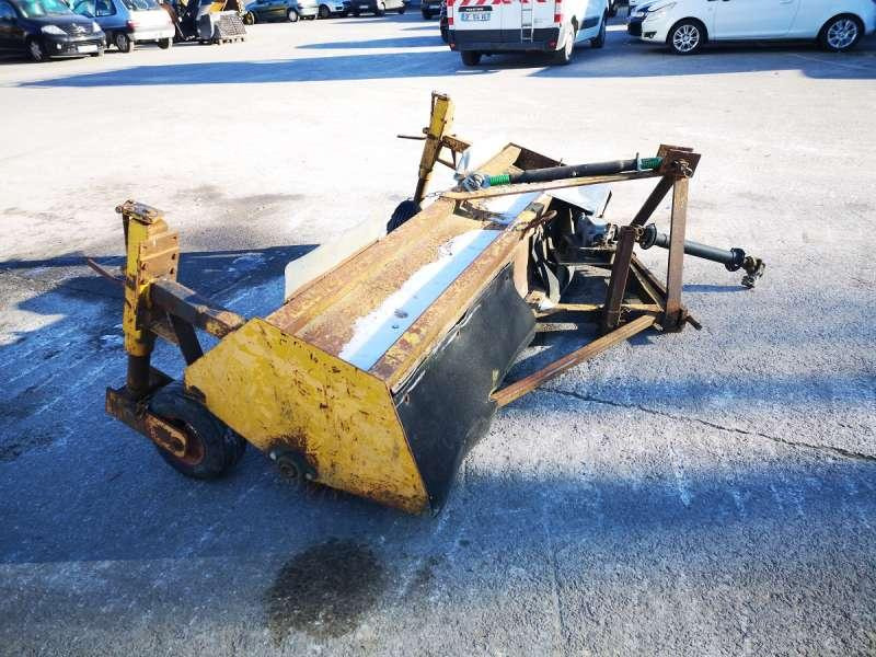 BALAIS 3 POINTS - Sopaggregat: bild 4 BALAIS 3 POINTS - Sopaggregat: bild 4