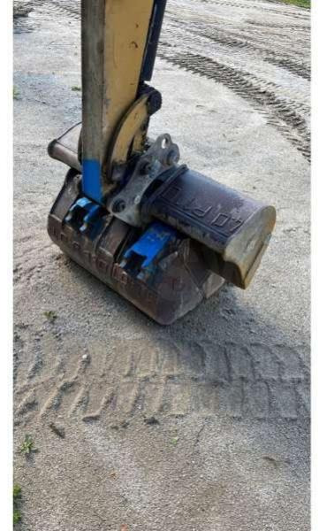 Caterpillar 302.5C - Minigrävmaskin: bild 3 Caterpillar 302.5C - Minigrävmaskin: bild 3