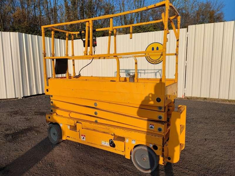 Haulotte CISEAUX COMPACT 10N - Pelarlift: bild 2 Haulotte CISEAUX COMPACT 10N - Pelarlift: bild 2