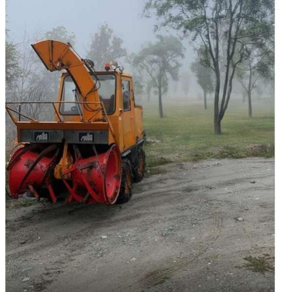 Rolba R200 - Plogbil: bild 2 Rolba R200 - Plogbil: bild 2