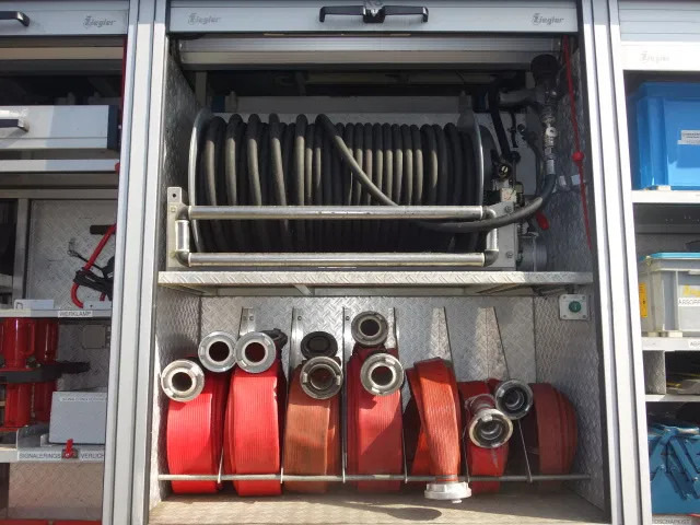 Släck/ Räddningsvagn MAN 15 224-with winch 2500liter tank manual gearbox ,ziegler pomp: bild 19