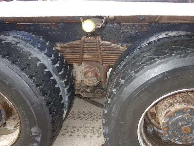 MAN 35-364 8X4 - Lastväxlare lastbil: bild 4 MAN 35-364 8X4 - Lastväxlare lastbil: bild 4