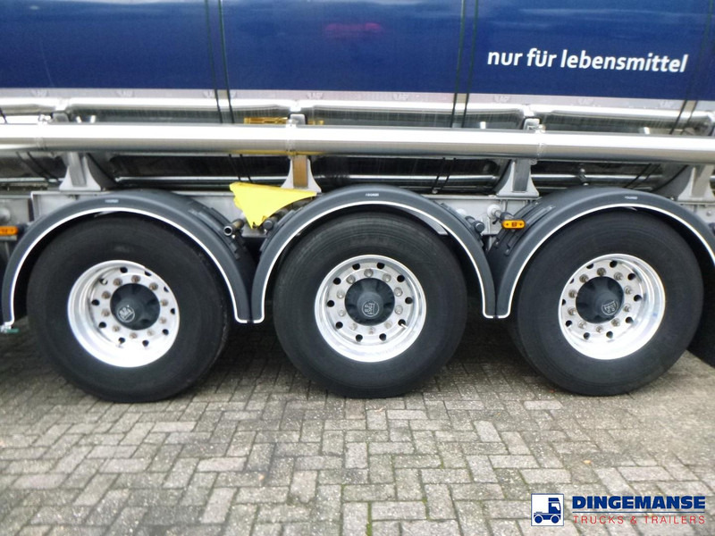LAG Food tank inox 32 m3 / 3 comp + pump - Tanktrailer: bild 5 LAG Food tank inox 32 m3 / 3 comp + pump - Tanktrailer: bild 5