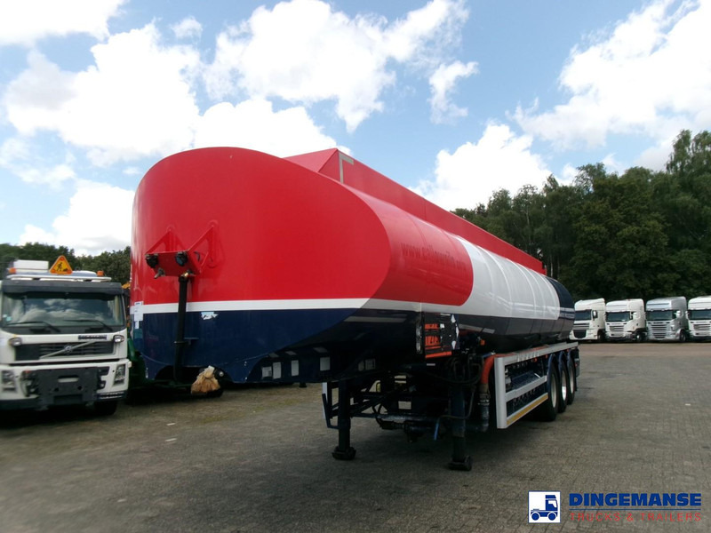 Lakeland Fuel tank alu 42.8 m3 / 6 comp + pump - Tanktrailer: bild 1 Lakeland Fuel tank alu 42.8 m3 / 6 comp + pump - Tanktrailer: bild 1