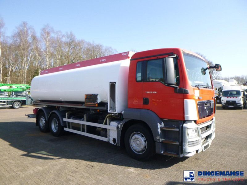 MAN TGS 26.320 6X2 RHD fuel tank 20 m3 / 4 comp - Tankbil: bild 2 MAN TGS 26.320 6X2 RHD fuel tank 20 m3 / 4 comp - Tankbil: bild 2