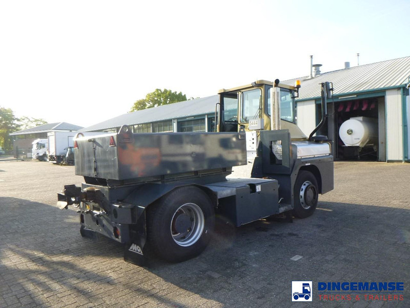 MOL RM 255 4X4 terminal drawbar tractor 150 ton - Terminaltraktor: bild 4 MOL RM 255 4X4 terminal drawbar tractor 150 ton - Terminaltraktor: bild 4