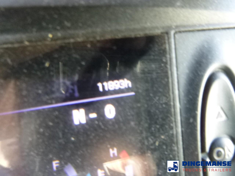 Leasa MOL RM 255 4X4 terminal drawbar tractor 150 ton MOL RM 255 4X4 terminal drawbar tractor 150 ton: bild 13 Leasa MOL RM 255 4X4 terminal drawbar tractor 150 ton MOL RM 255 4X4 terminal drawbar tractor 150 ton: bild 13