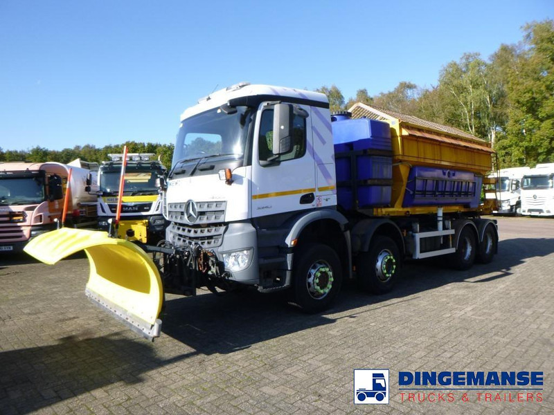 Mercedes-Benz Arocs 3240 8x4 RHD Schmidt snow plough / gritter - Plogbil: bild 1 Mercedes-Benz Arocs 3240 8x4 RHD Schmidt snow plough / gritter - Plogbil: bild 1