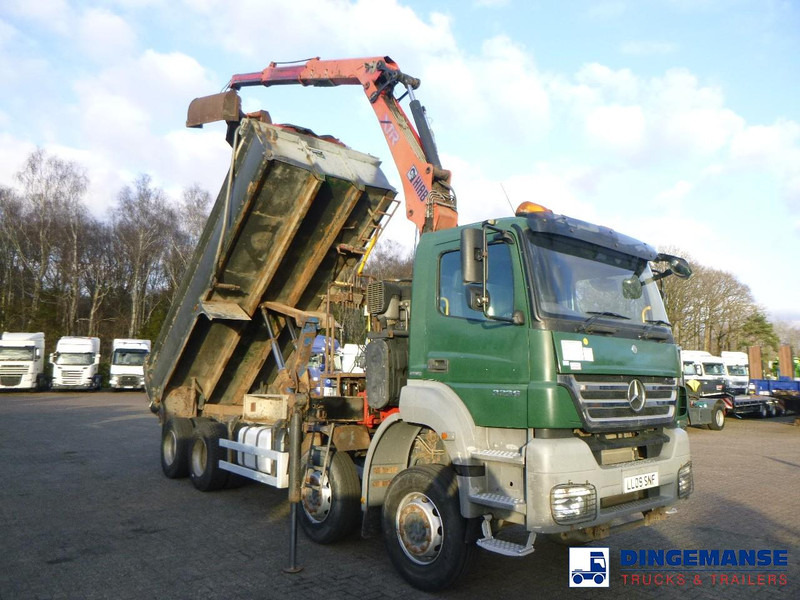 Mercedes-Benz Axor 3236 8x4 RHD tipper + Hiab 1283 DK-2 Duo - Kranbil: bild 2 Mercedes-Benz Axor 3236 8x4 RHD tipper + Hiab 1283 DK-2 Duo - Kranbil: bild 2