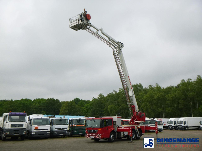 Mercedes-Benz Econic 6x2 RHD Magirus ALP325 fire truck - Släck/ Räddningsvagn: bild 5 Mercedes-Benz Econic 6x2 RHD Magirus ALP325 fire truck - Släck/ Räddningsvagn: bild 5