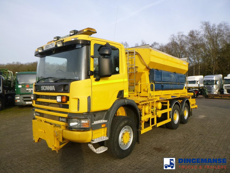 Scania P114-340 CB 6X6 RHD gritter / snow plough - Plogbil: bild 1 Scania P114-340 CB 6X6 RHD gritter / snow plough - Plogbil: bild 1