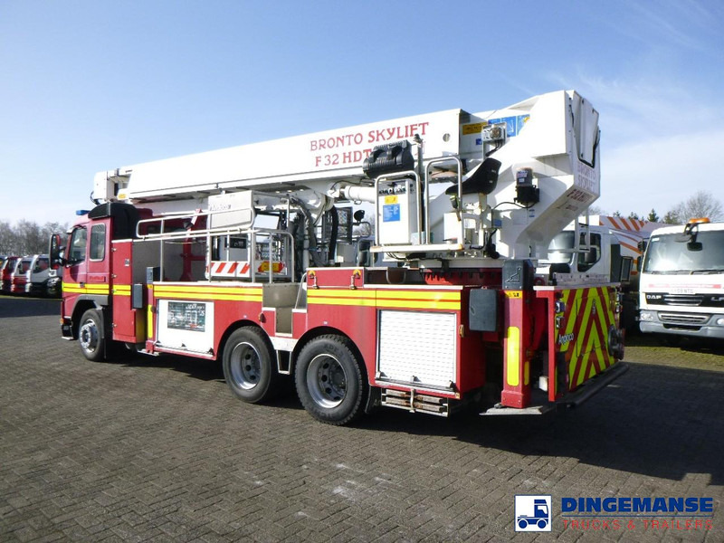 Volvo FM12 6x4 RHD Bronto Skylift F32HDT Angloco fire truck - Släck/ Räddningsvagn: bild 3 Volvo FM12 6x4 RHD Bronto Skylift F32HDT Angloco fire truck - Släck/ Räddningsvagn: bild 3