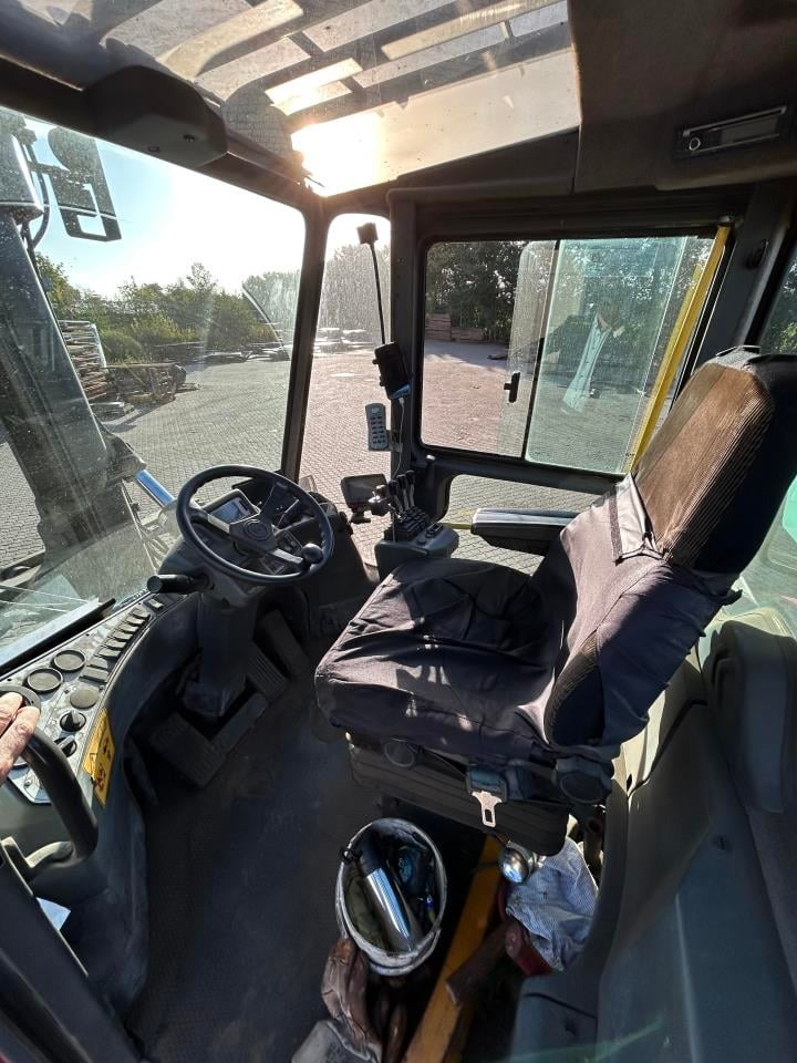 Kalmar DCE160-6 - Dieseltruck: bild 4 Kalmar DCE160-6 - Dieseltruck: bild 4