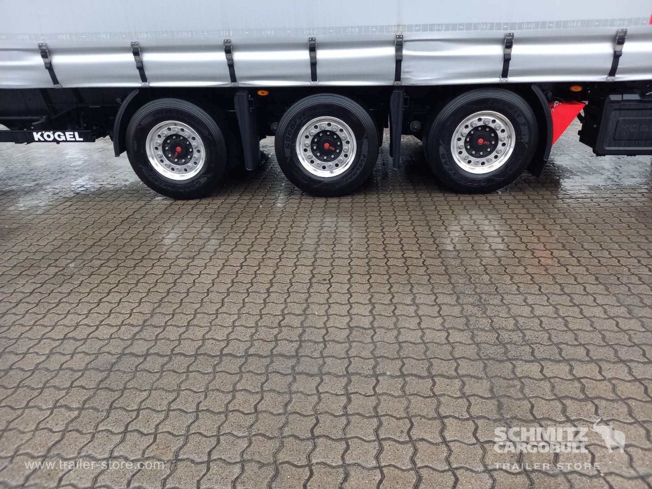 KOEGEL Auflieger Curtainsider Mega - Kapelltrailer: bild 5 KOEGEL Auflieger Curtainsider Mega - Kapelltrailer: bild 5