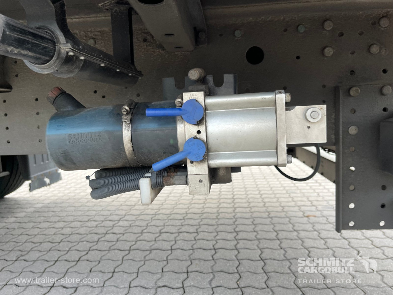 SCHMITZ Auflieger Curtainsider Mega - Kapelltrailer: bild 3 SCHMITZ Auflieger Curtainsider Mega - Kapelltrailer: bild 3