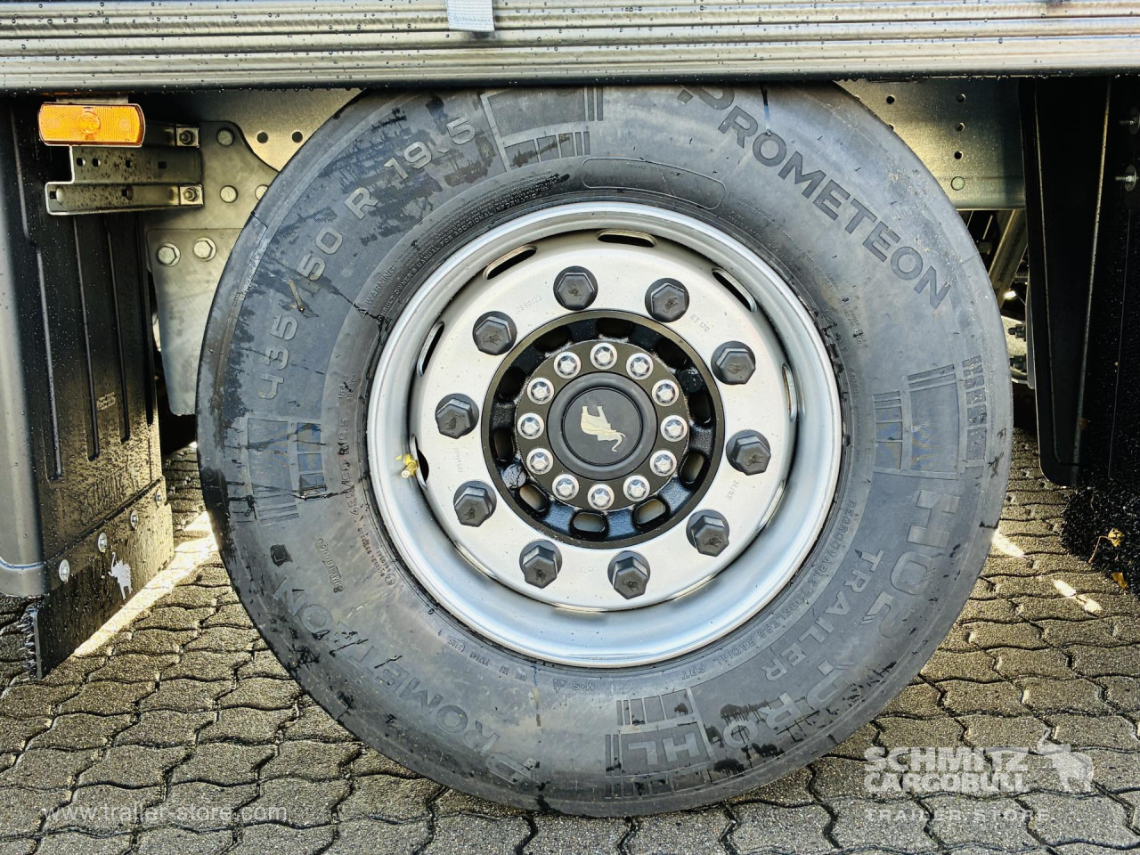 SCHMITZ Auflieger Curtainsider Mega - Kapelltrailer: bild 3 SCHMITZ Auflieger Curtainsider Mega - Kapelltrailer: bild 3