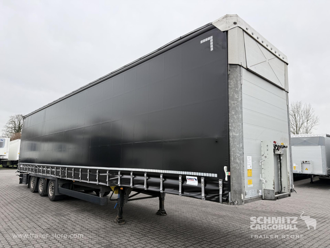 SCHMITZ Auflieger Curtainsider Mega - Kapelltrailer: bild 1 SCHMITZ Auflieger Curtainsider Mega - Kapelltrailer: bild 1